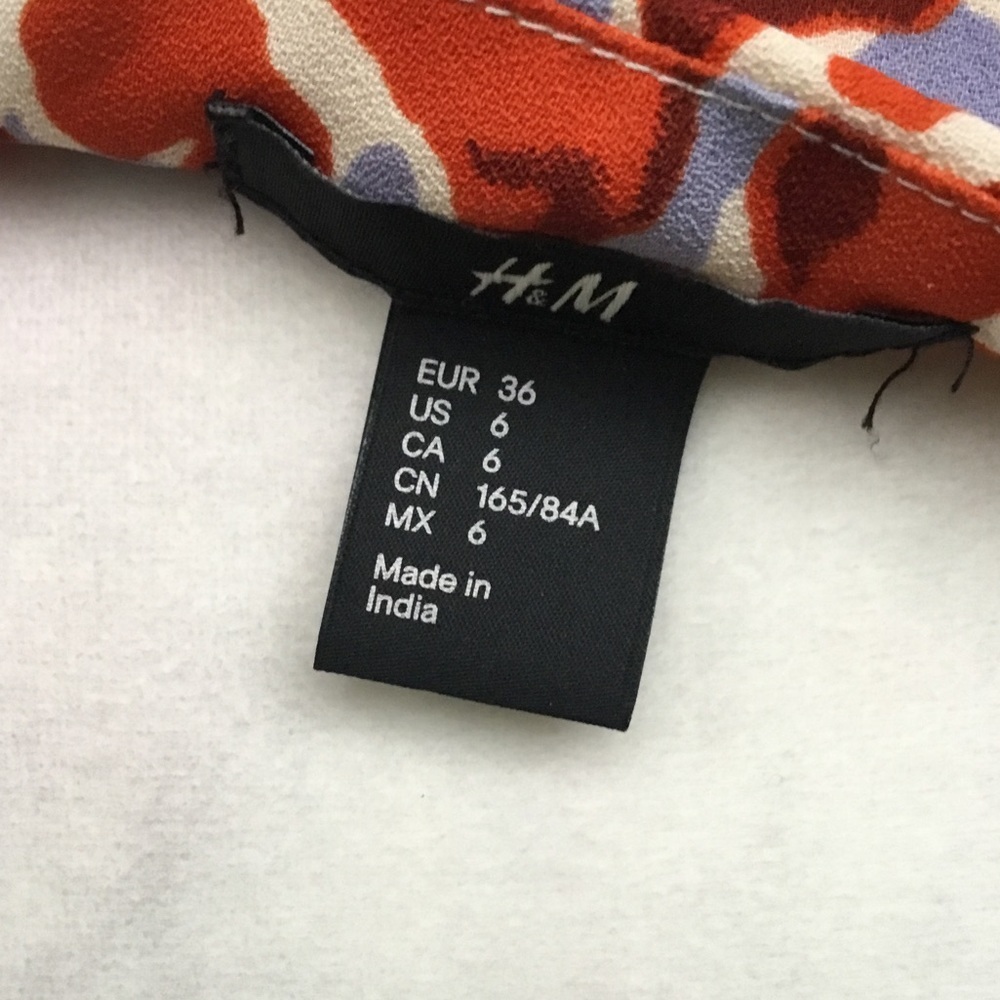 H&M DRESS - Picture 4 of 5